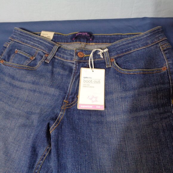 New with tags Levi's superlow boot cut 518 jeans in size 11 long - Picture 6 of 14